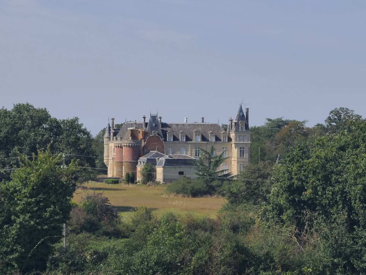 Wine route and Chateaux