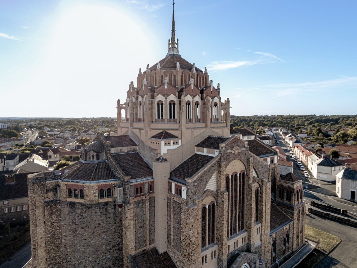 eglise-du-sacre-coeur-cholet-2022-49-c-lug-creation-anjou-tourisme-3-copier-2852963 - © Lug Création - Anjou Tourisme