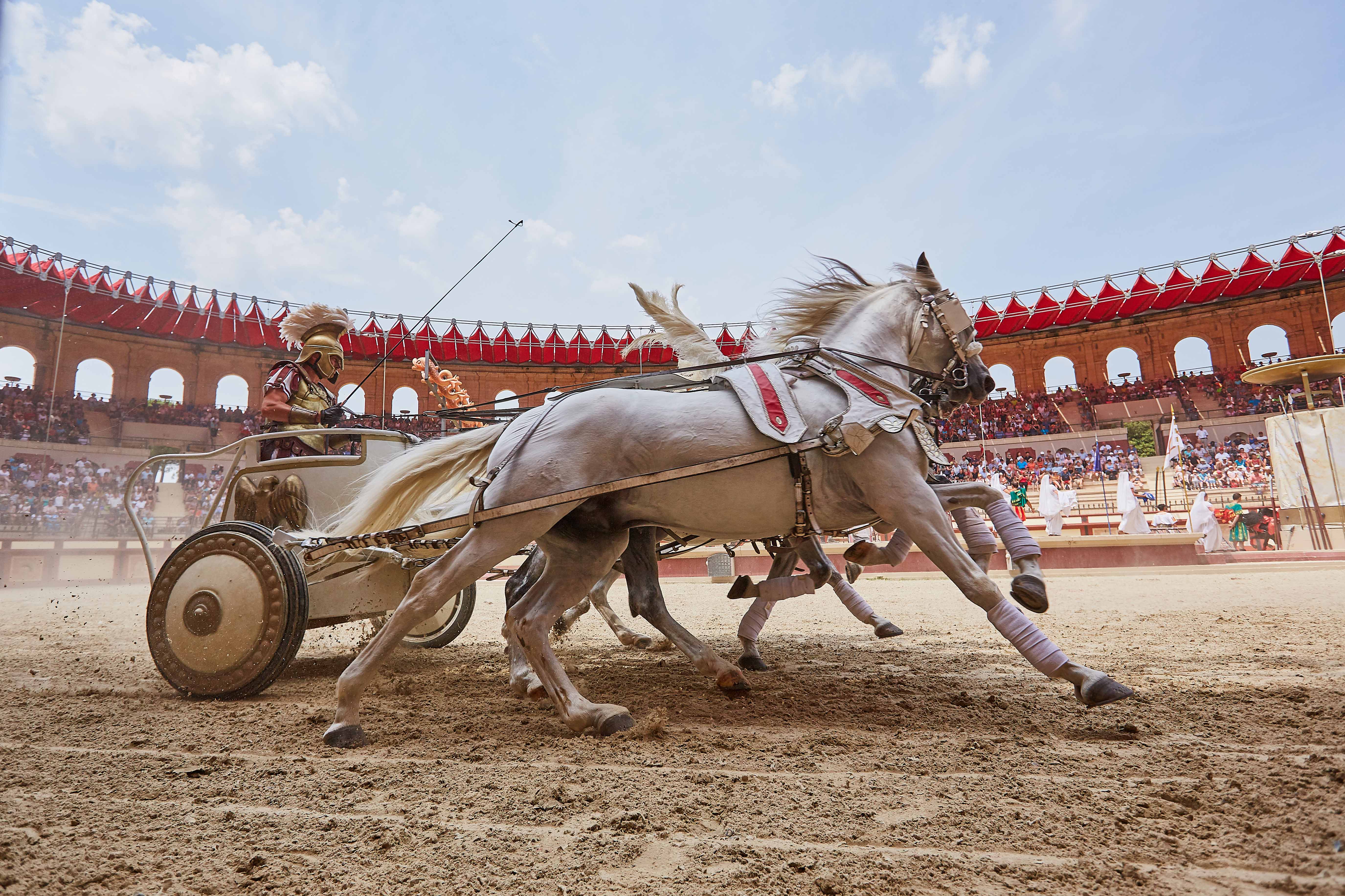 Puy du Fou®, Meilleur parc à thème du monde, près de Cholet