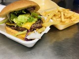 Bar Restaurant Le Moulin Burger Frites A Emporter Vihiers