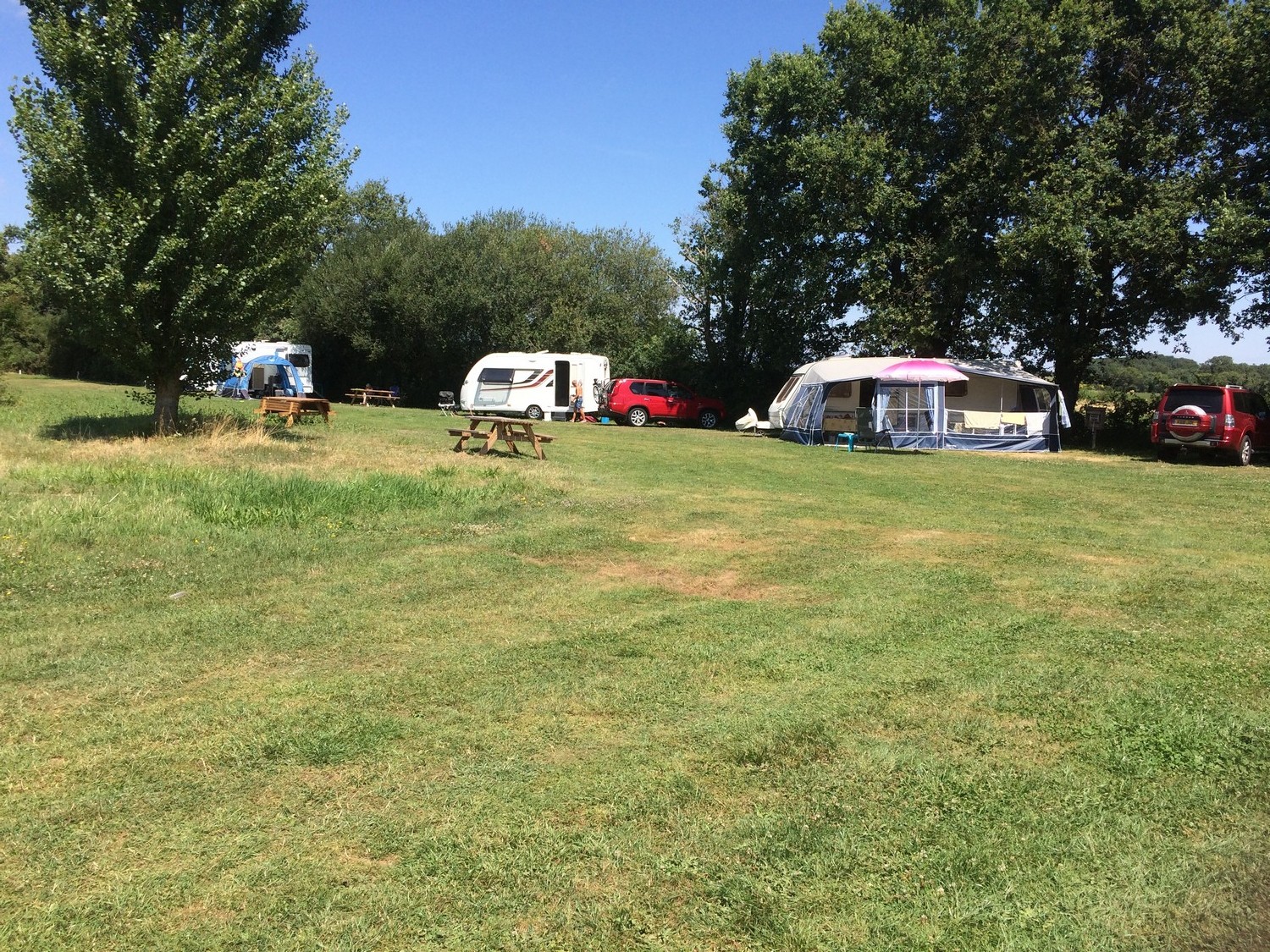 Camping Campagne Emplacement Tentes Caravanes Camping-cars