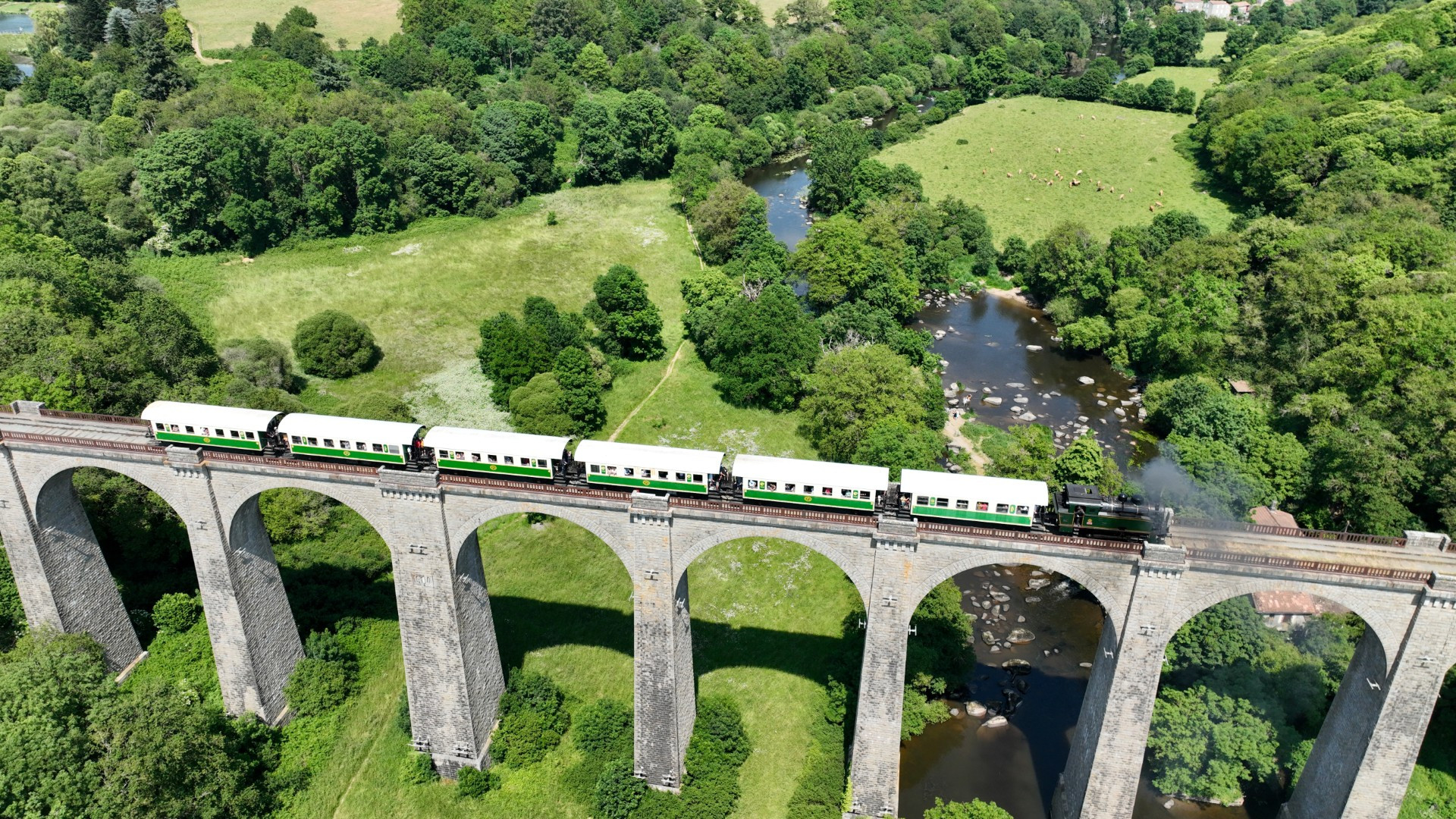 Chemin de Fer de la Vendée - Train Vapeur Mortagne sur Sèvre