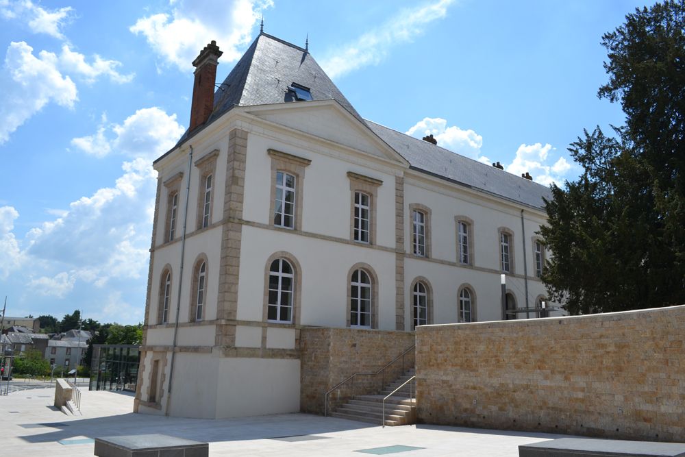 Cholet tourisme culture espace saint-louis conservatoire musique art dramatique théâtre danse