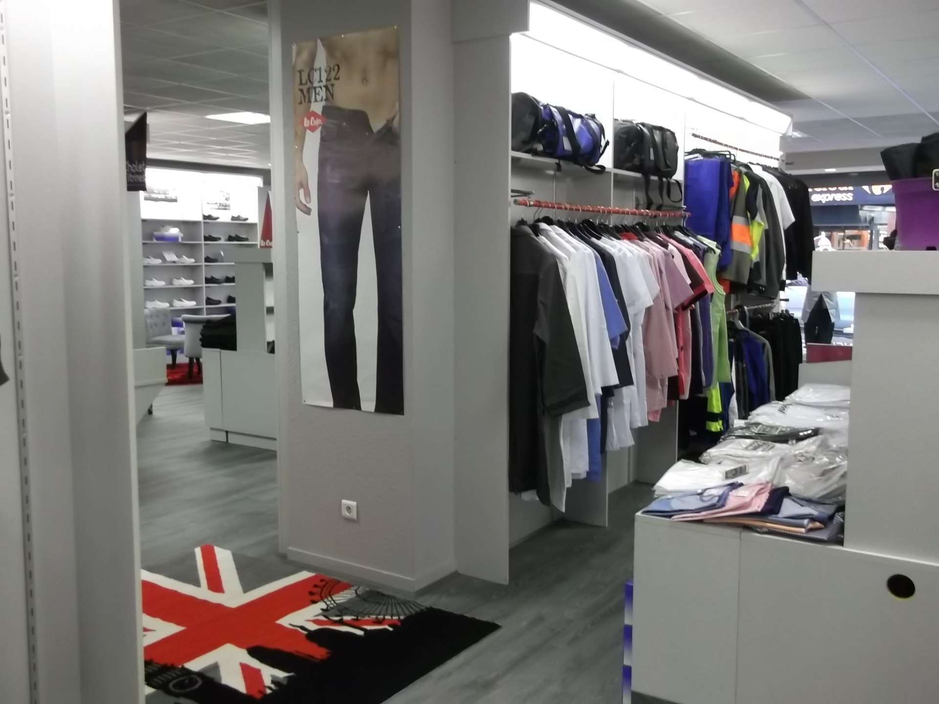 Cholet tourisme annuaire commerce vêtements sportswear professionnels Piton-Frantal