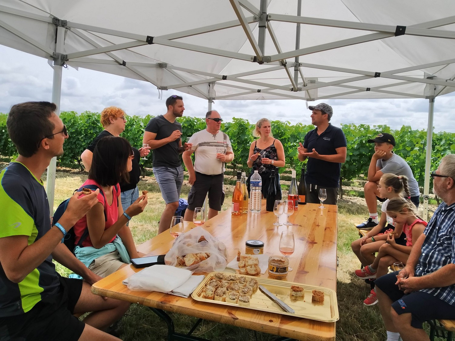 Rando Apéro Vigneron Dégustation Vigne Vin Produits Locaux Trémont Montcellière