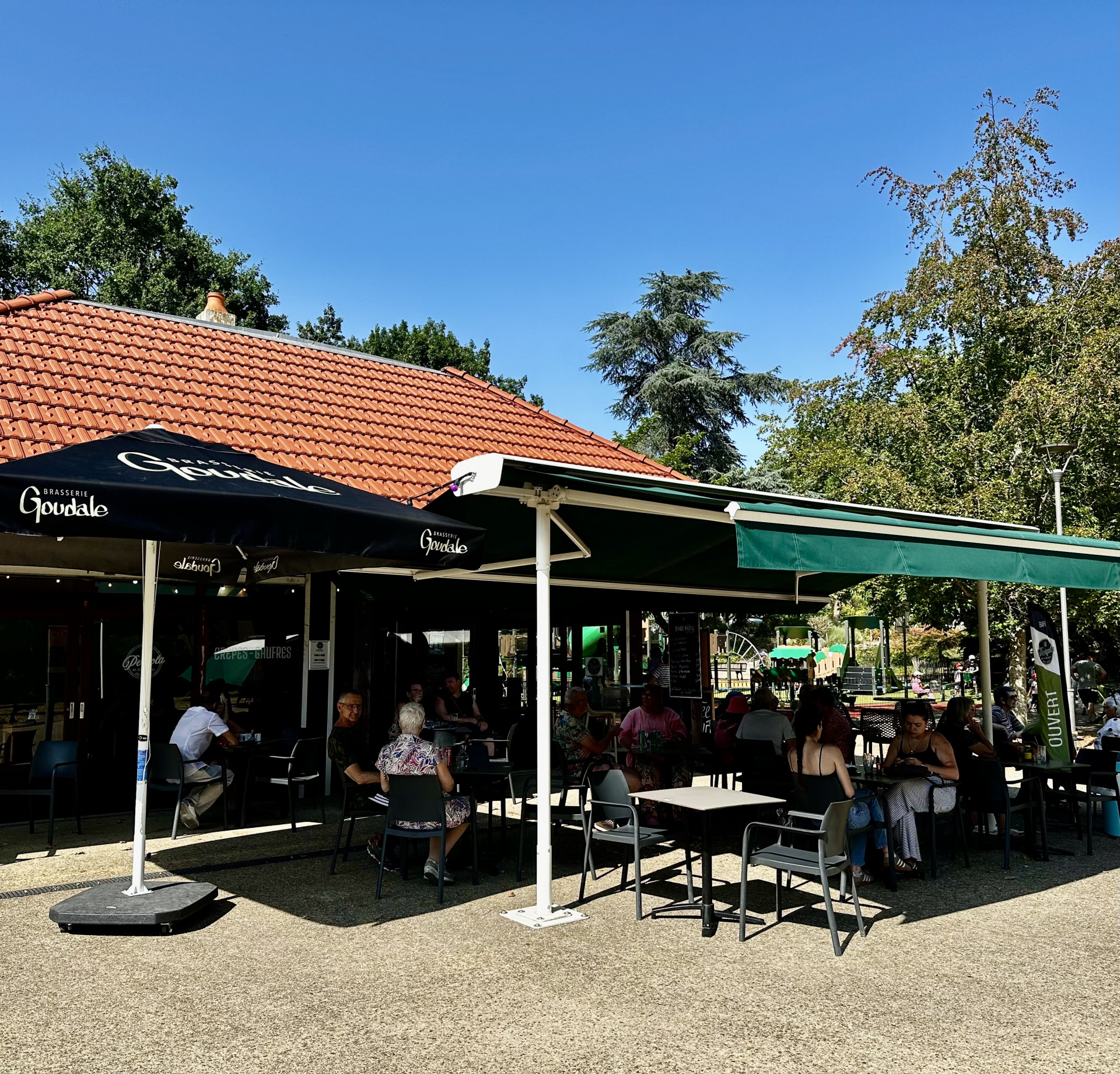 restaurant-guinguette-la-pergola-cholet-49 restaurant-guinguette-la-pergola-cholet-49