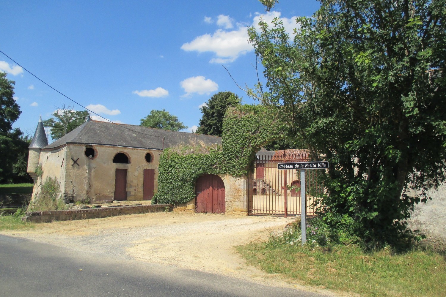 Wine Route : Haut-Layon's Vineyard and Heritage