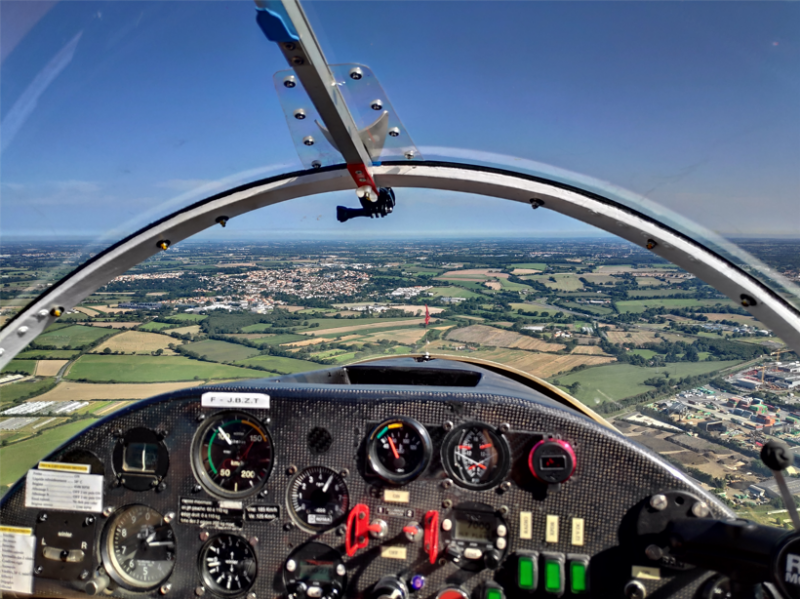 aerodrome de Cholet, cadeau, plaisir, bapteme de l'air, brevet ulm, offrir