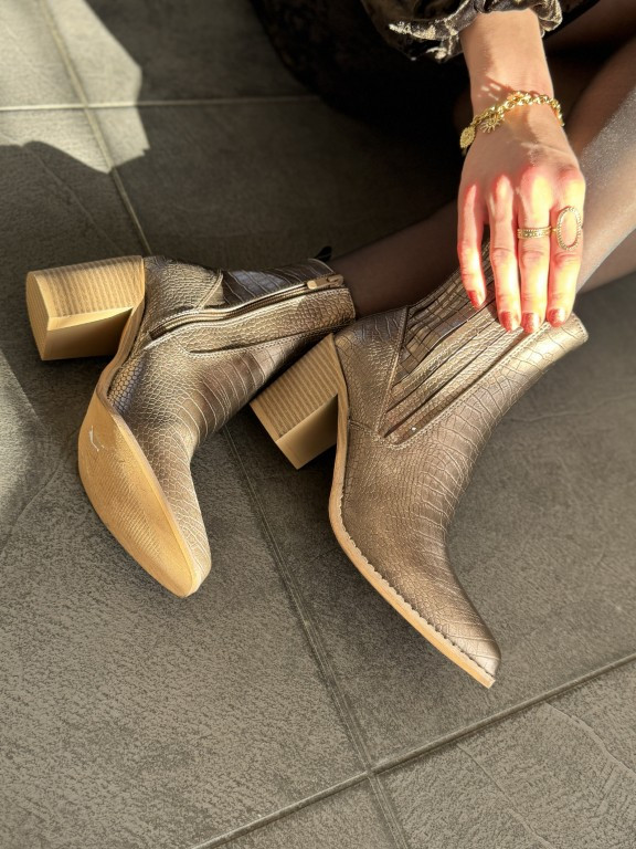 Boutique Cléstyle à Vihiers - © Cléstyle Boutique Mode Prêt-à-porter Homme Femme Enfant Accessoires Bijoux Chaussures