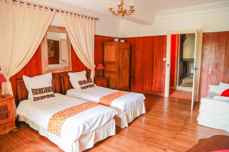 Le Château de la Frogerie à Maulévrier - © Lajentes Cholet Tourisme Chambres d'hôtes Château Piscine La Frogerie Maulévrier