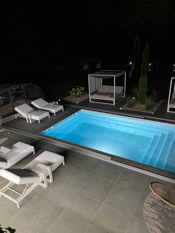 Le Château du Beugnon à la Fosse-de-Tigné - © ROUAULT-BERNIER Chambres d'Hôtes Château Parc Domaine Luxe Piscine Jacuzzi