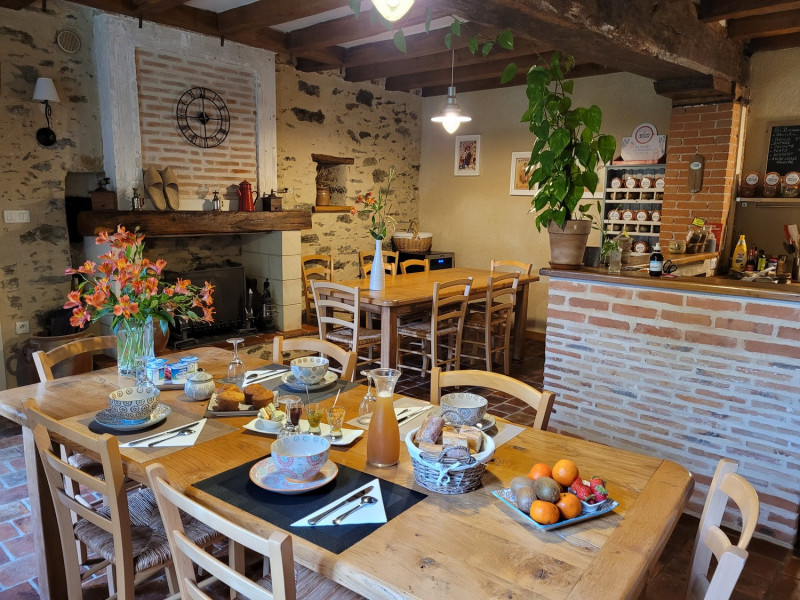 Chambres d'hôtes Le Moulin de Drapras à Chemillé-en-Anjou - © Robichon Chambres d'hôtes Campagne Charme Confort Tranquillité