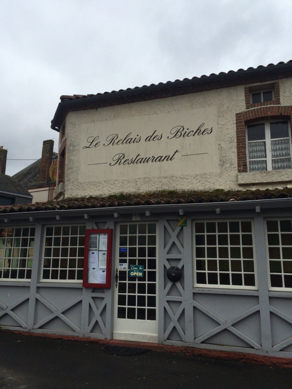restaurant-le-relais-des-biches-nuaille-49
