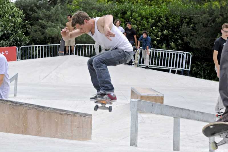 Skatepark - Cholet  - © Mathilde Richard Cholet tourisme skatepark glisse roller skateboard rider