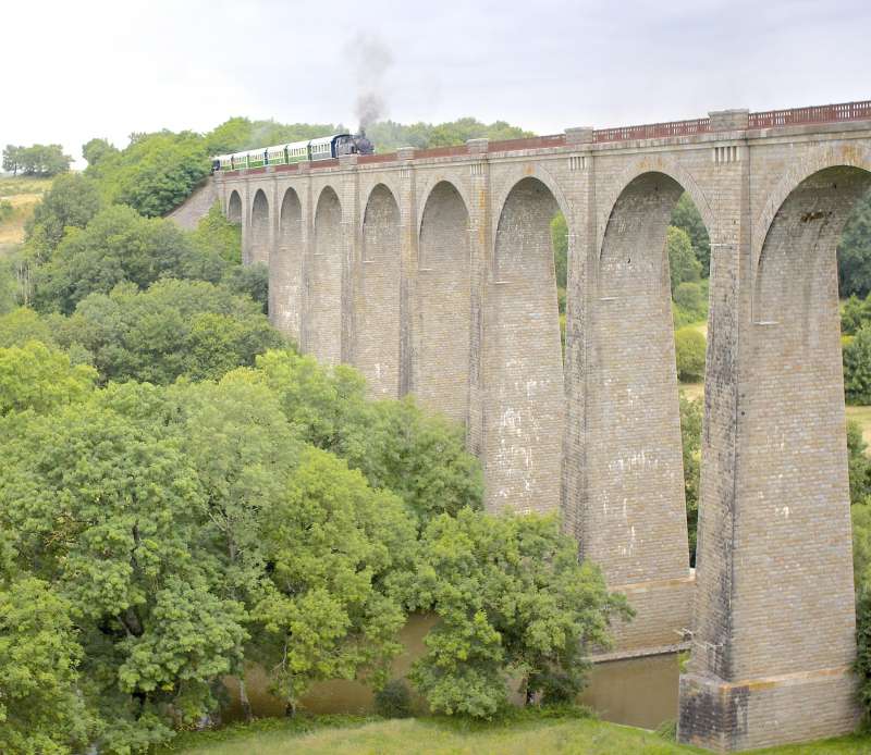 Train à vapeur - Chemin de Fer de Vendée - © Chemin de Fer de Vendée cholet tourisme nature train vapeur chemin de fer de vendee orient express