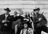 Troupe Les Fous du Roy St Léger.jpg