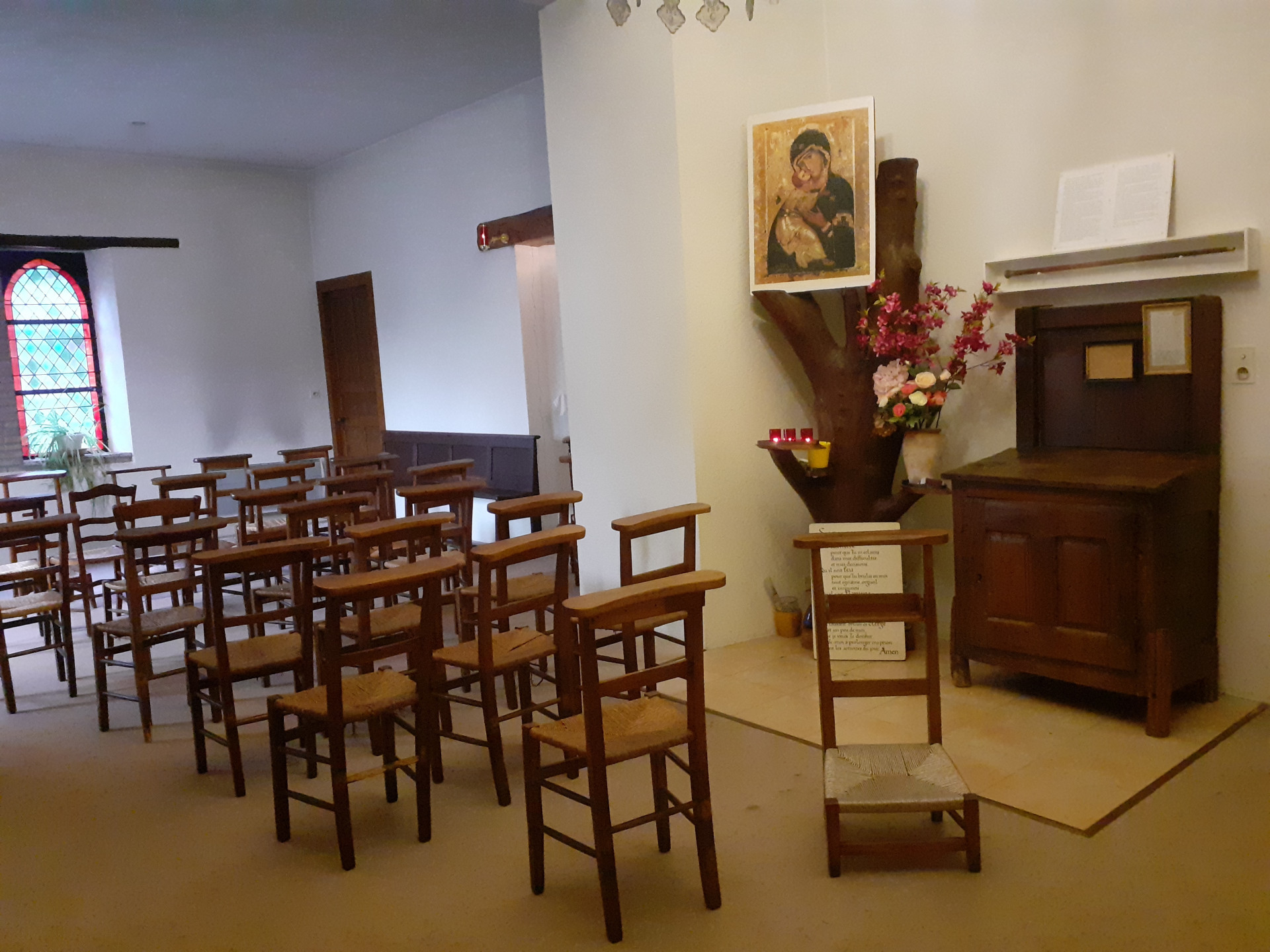 16-chapelletr-mentines-c-christellegrenouilleauchavassieux-3-654370 16-chapelletr-mentines-c-christellegrenouilleauchavassieux-3-654370