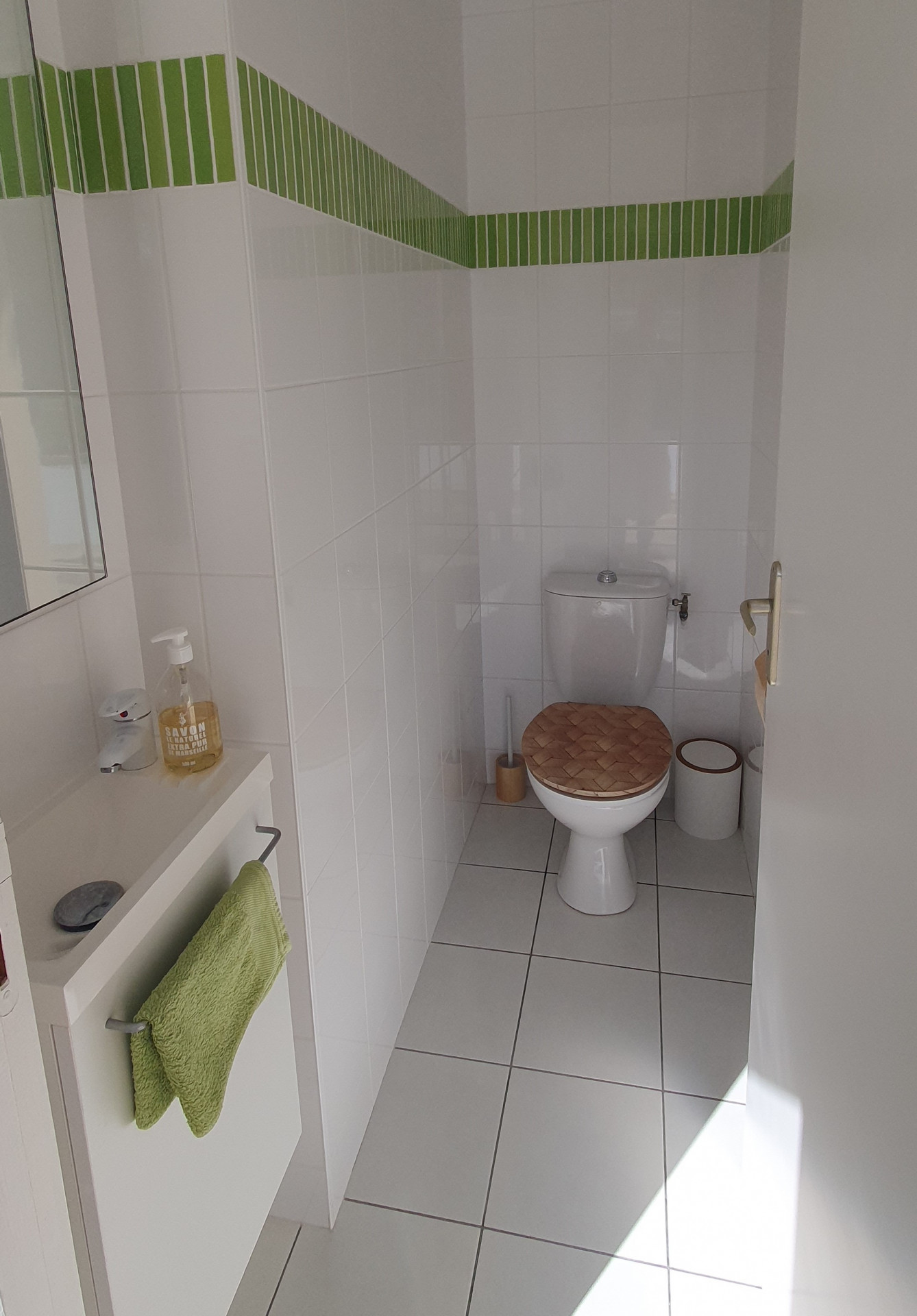 Gite-a-la-topaze-lemaysurevre-Toilettes-20241004-1346531-652281