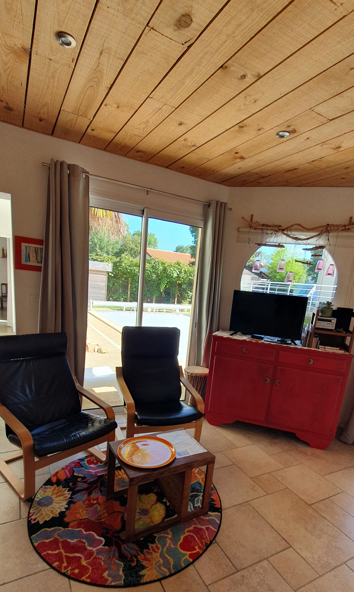 Gite-a-la-topaze-lemaysurevre-Pièce-à-vivre-20241004-135038-1-652283