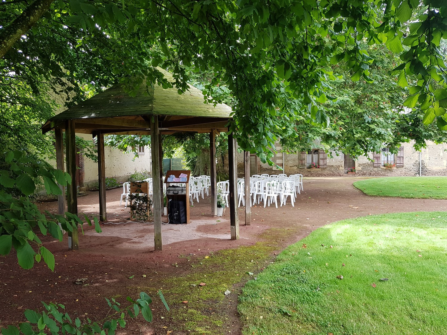 Salle Réception Hébergement Mariage Fête Noce Parc Tirpoil Montilliers