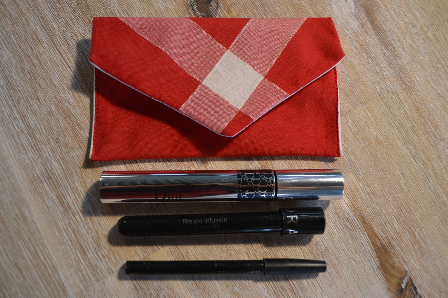 Pochette Rouge Mouchoir