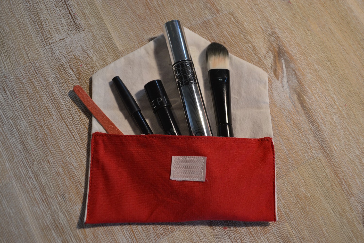 Pochette Rouge Mouchoir