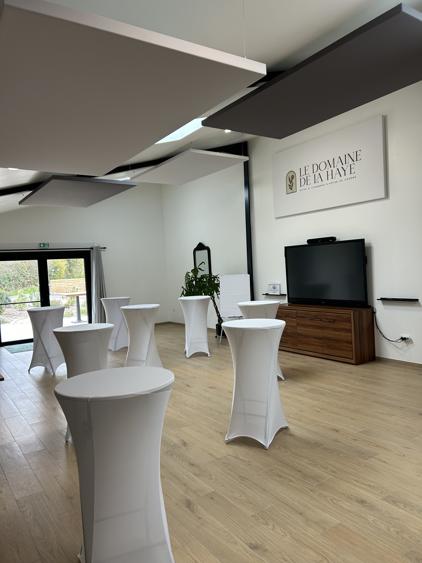 salle-domaine-de-la-haye-st-christophe-du-bois-2-653193 - © Le Coin du Digital salle-domaine-de-la-haye-st-christophe-du-bois-2-653193