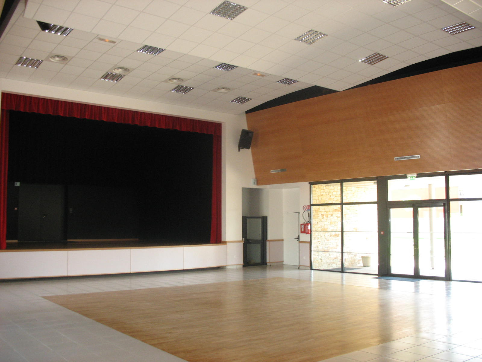 salle du cormier les cerqueux