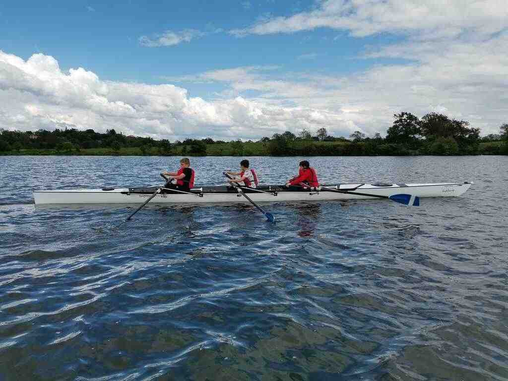 STAGE DECOUVERTE AVIRON ETE 2026 STAGE DECOUVERTE AVIRON ETE 2026
