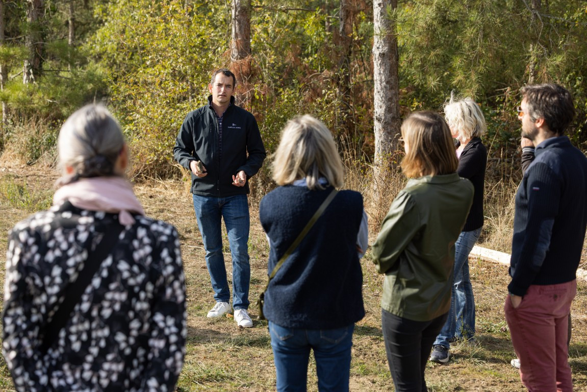 Visite Guidée Vins et Chocolats au Domaine Famille DENIS - © OHE_WilliamJEZEQUEL Visite Guidée Vin Chocolat Dégustation Vignoble Haut-Layon