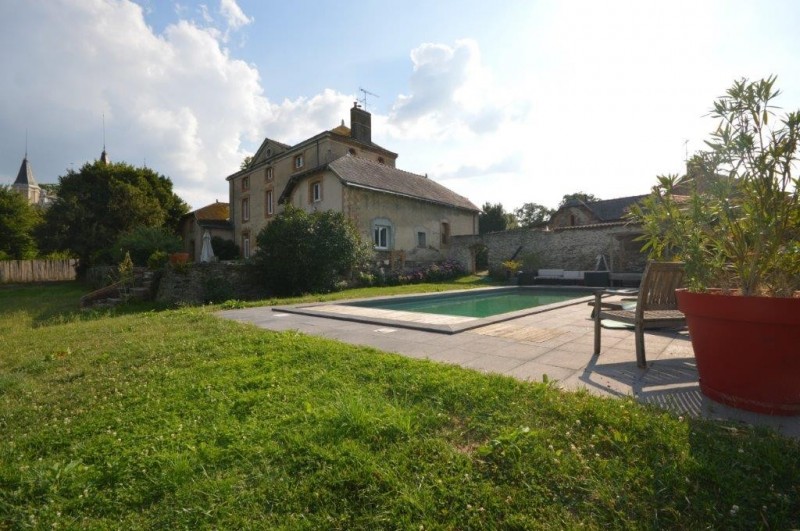 Cholet Tourisme Gîte Atelier Peintres Château Morinière Andrezé