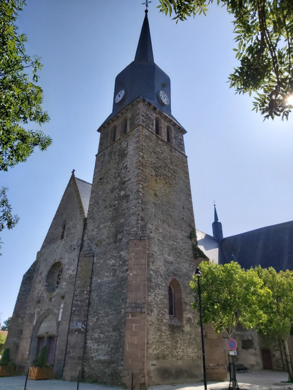 eglise-le-may-sur-evre-49