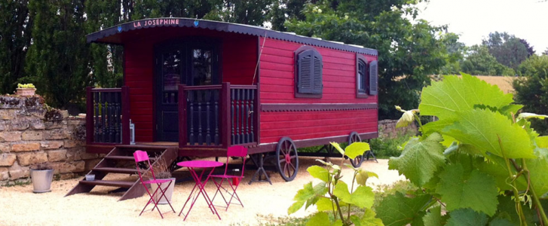 roulotte-ch-teau-de-montgueret-nueil-sur-layon-49-640341 - © MARCHE roulotte-ch-teau-de-montgueret-nueil-sur-layon-49-640341