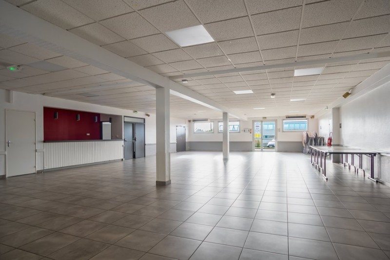 salle-la-familiale-begrolles-603058